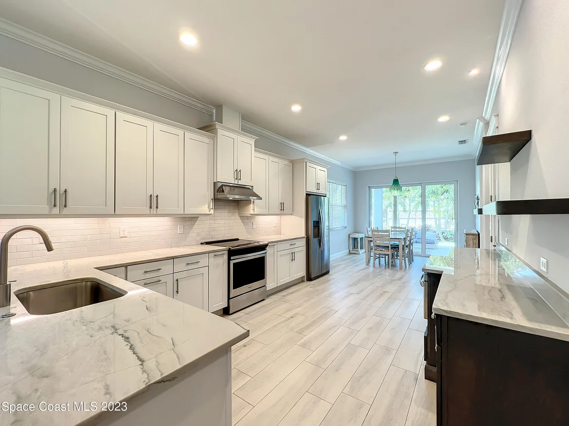 Photo of 6775 Angeles Road