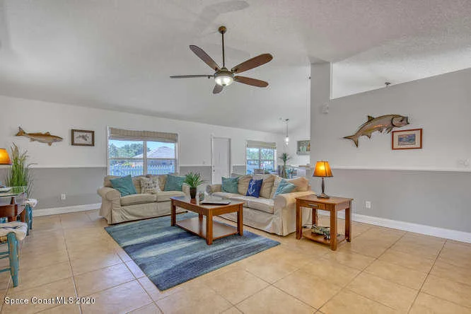 Photo of 1089 Kingfisher Way