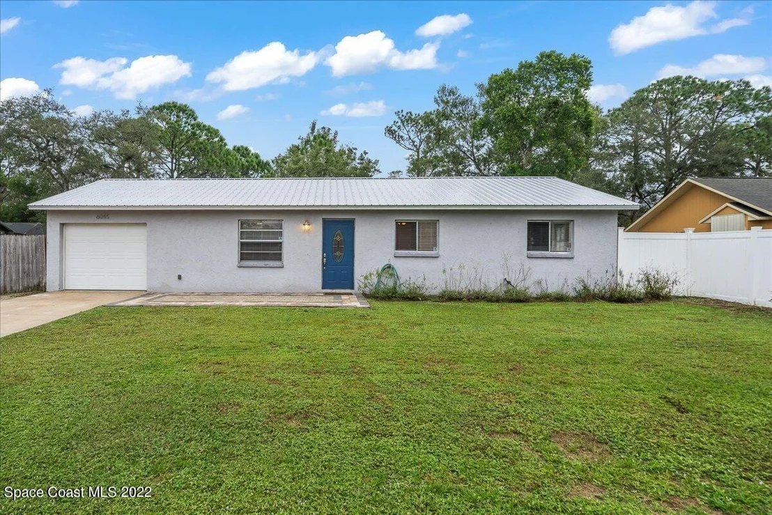 Photo of 6045 Aires Avenue