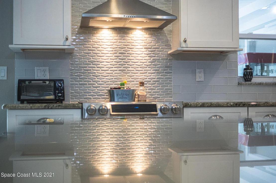 Photo of 211 Melbourne Avenue
