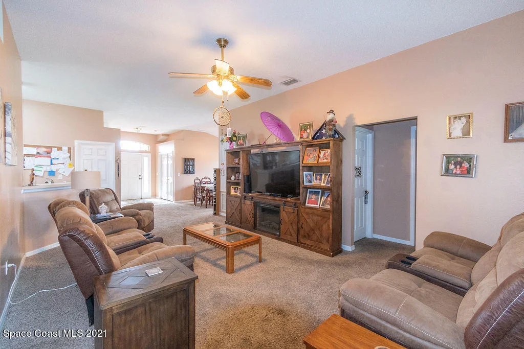 Photo of 2440 Bridgeport Circle