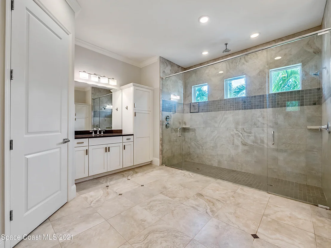 Photo of 357 Southampton Drive