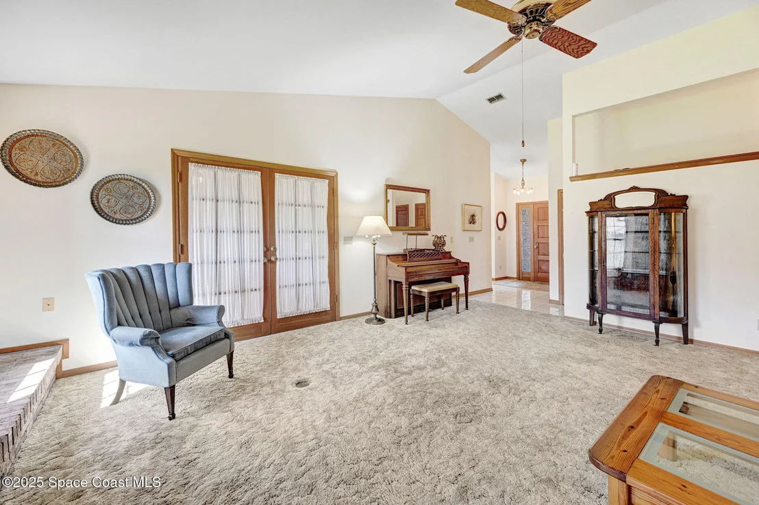 Photo of 2977 Saint Helens Way