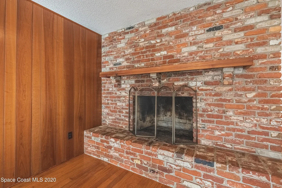 Photo of 1945 Trimble Road