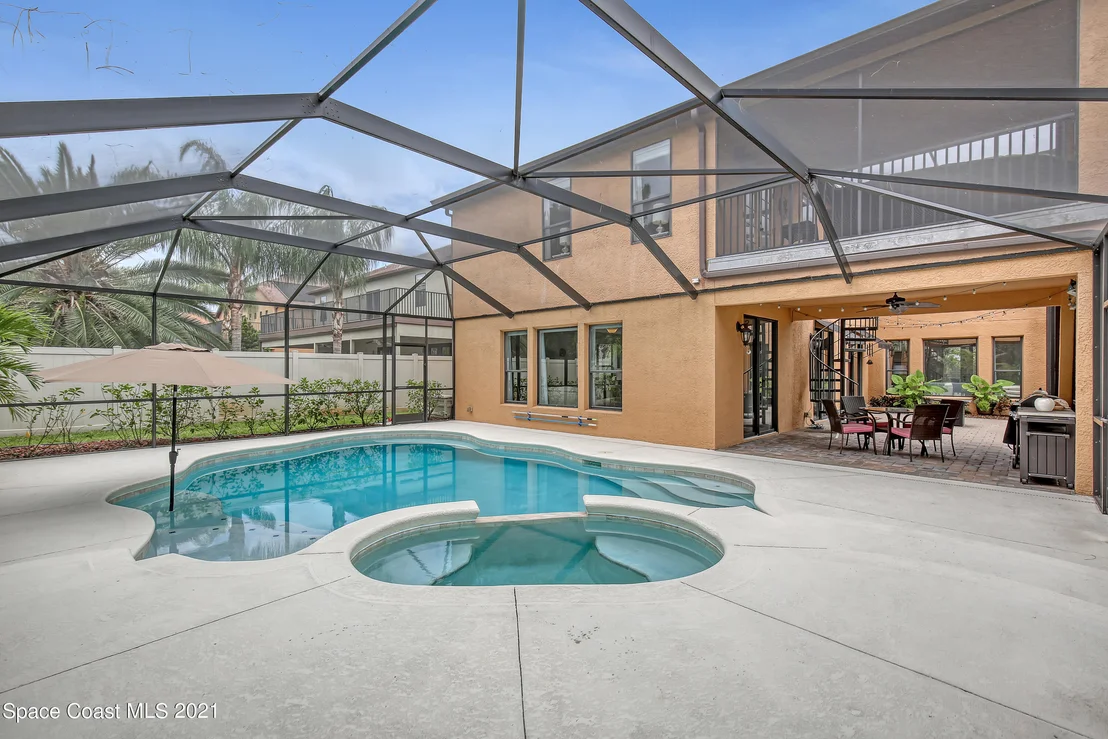 Photo of 1380 Talon Way