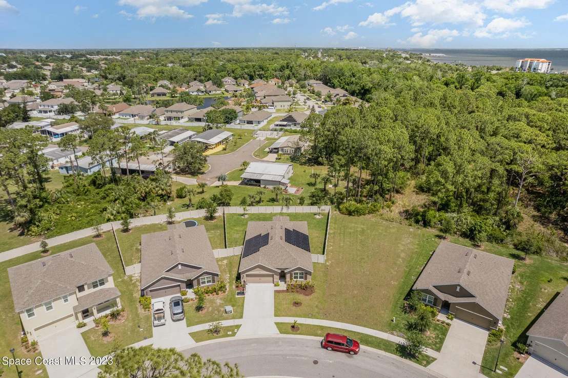 Photo of 620 Forest Trace Circle