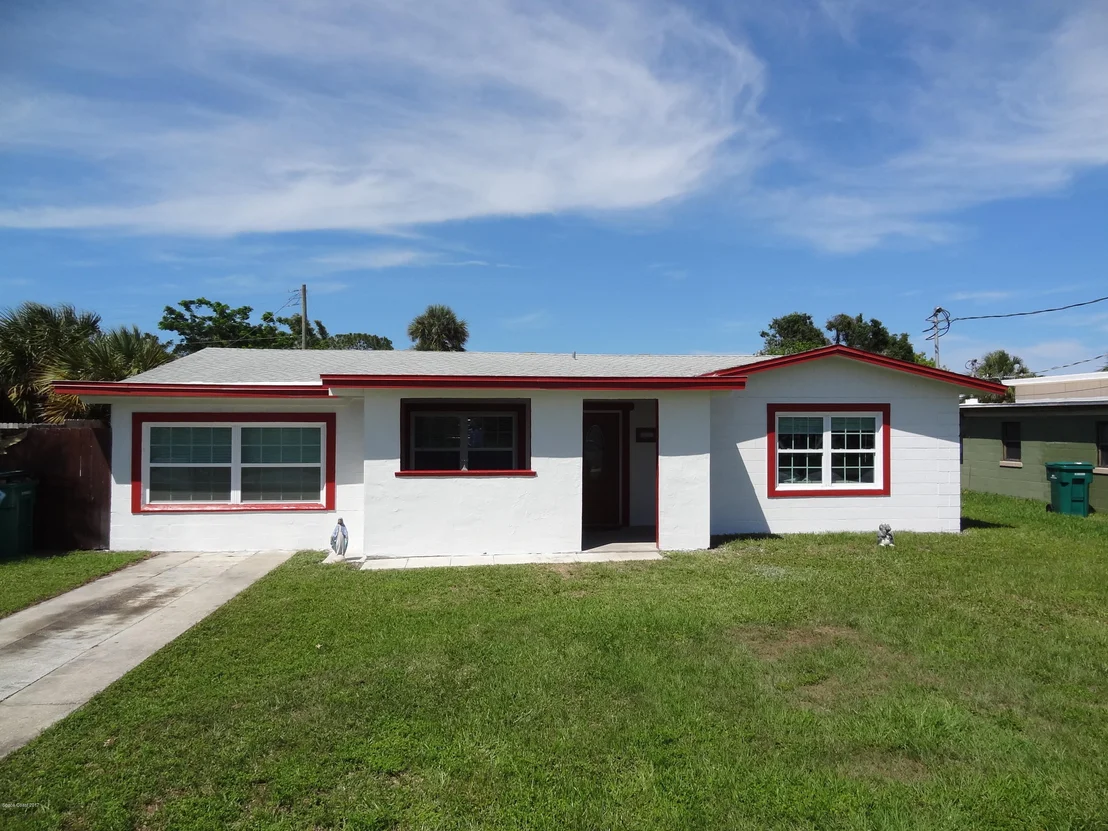 Photo of 829 Camellia Drive