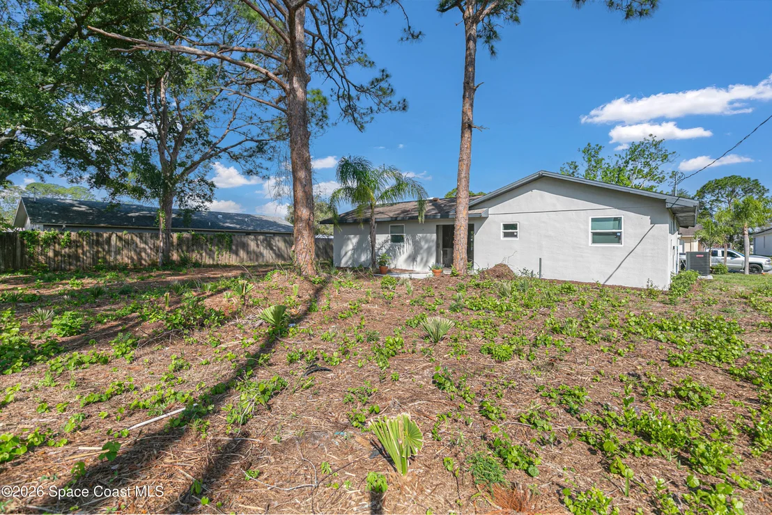 Photo of 710 Airoso Road SE