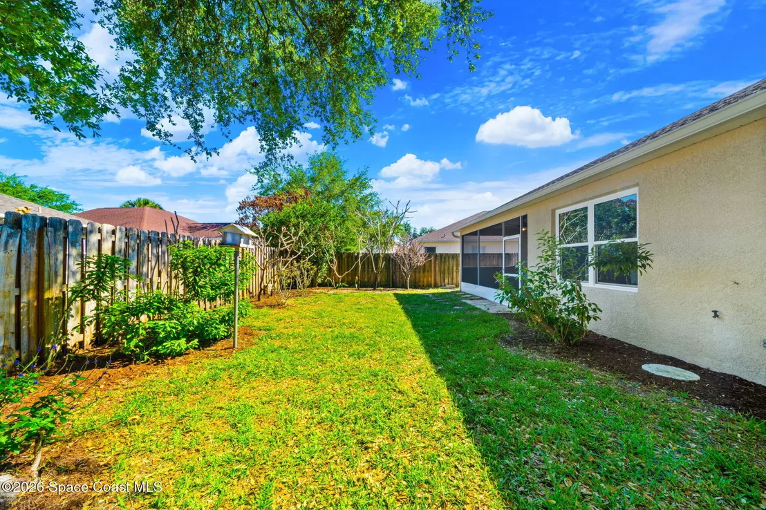 Photo of 851 Benton Drive