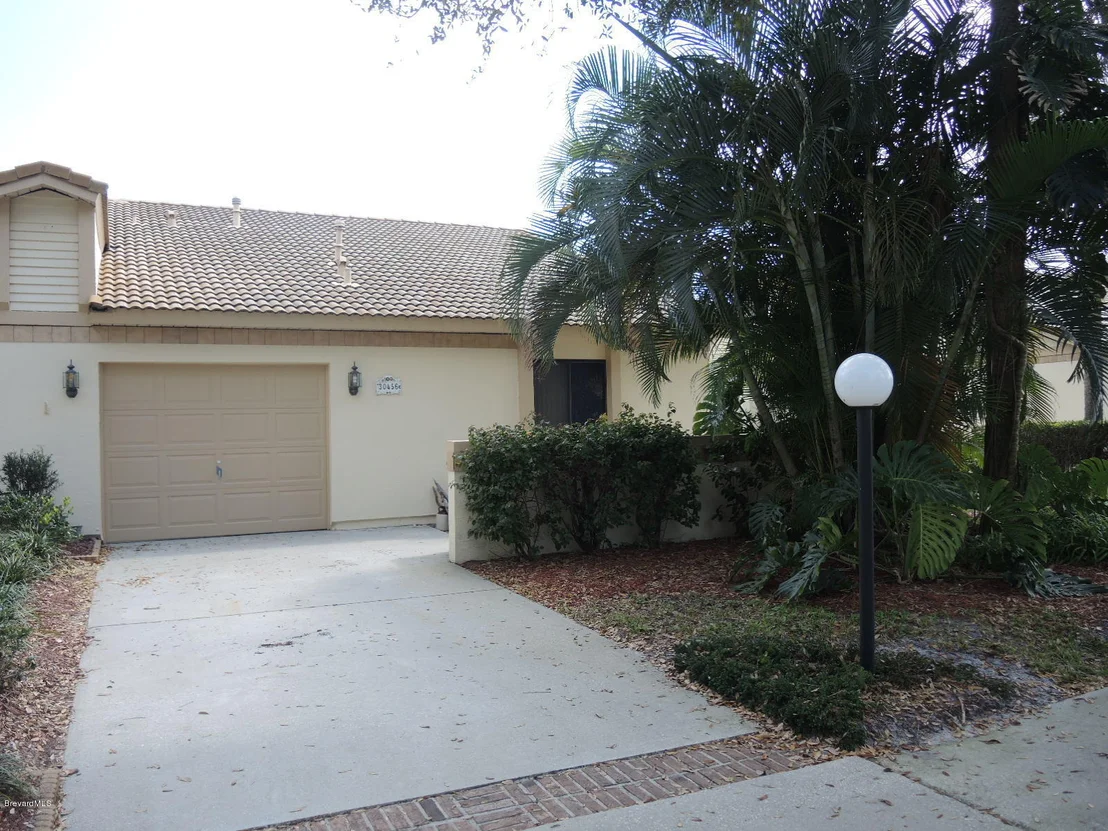 Photo of Unit 6 at 3045 Clearlake Drive