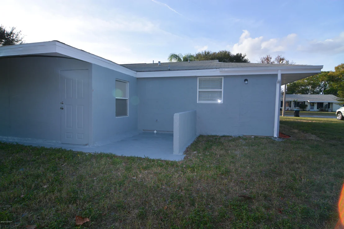 Photo of 1211 Bard Lane NE