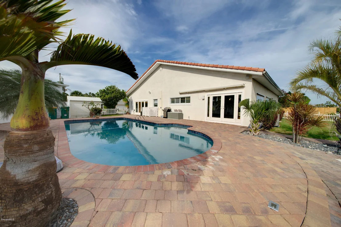 Photo of 469 Angelo Lane