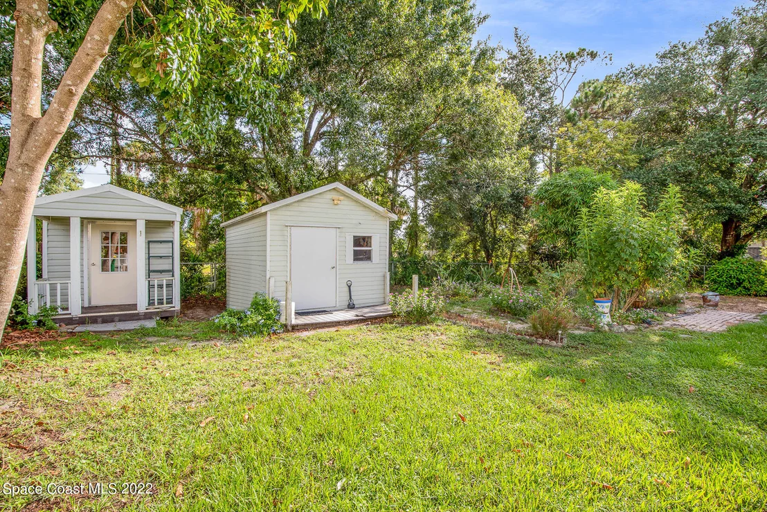 Photo of 5460 Friendly Street