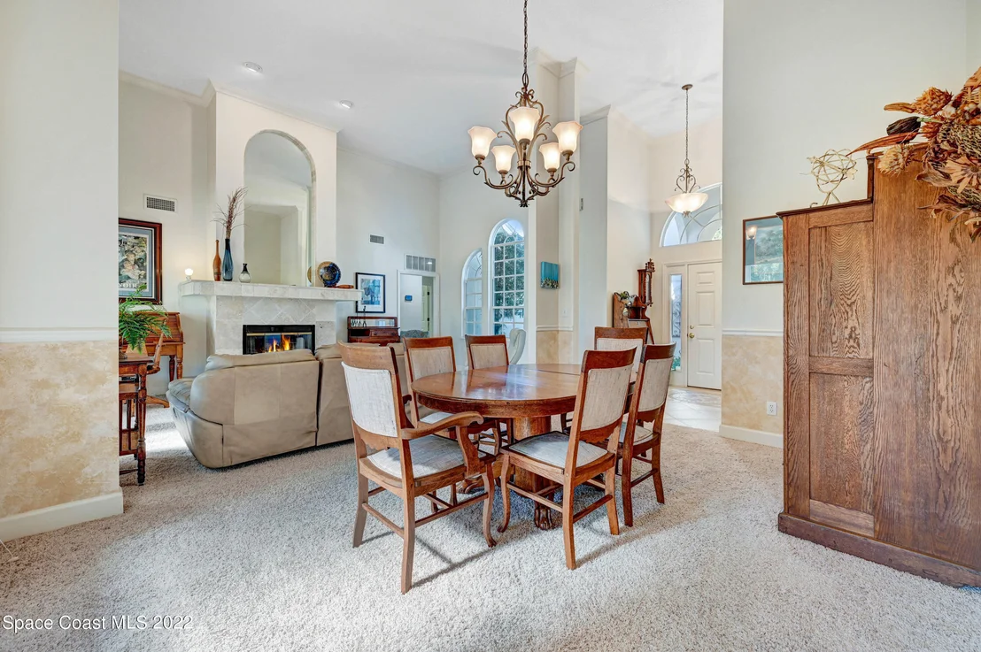 Photo of 115 River Road Circle