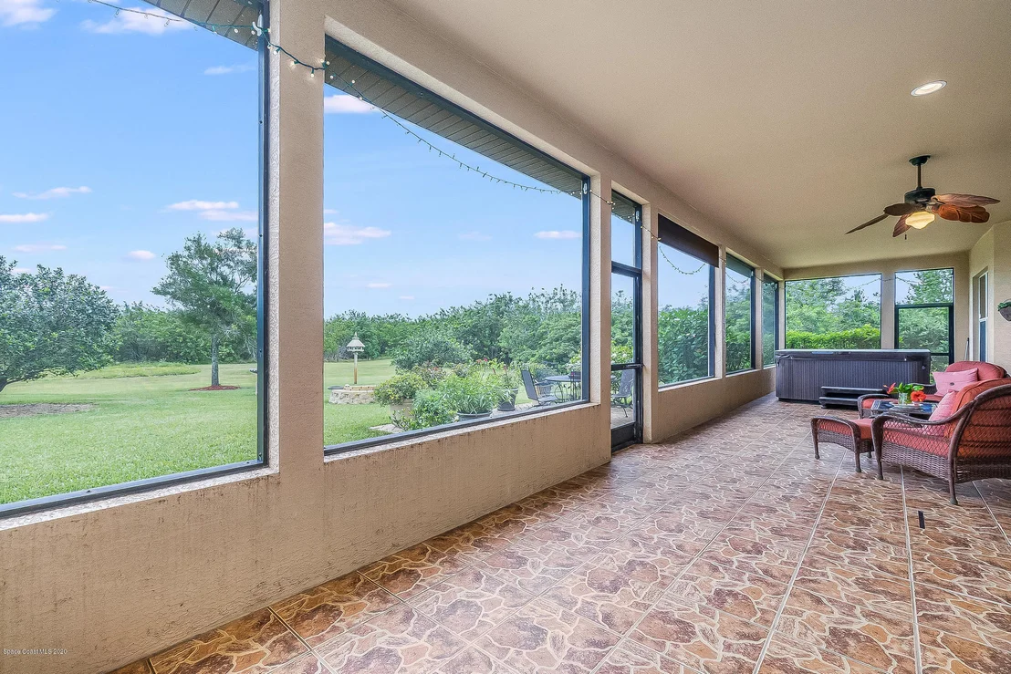 Photo of 4135 Hammock Road