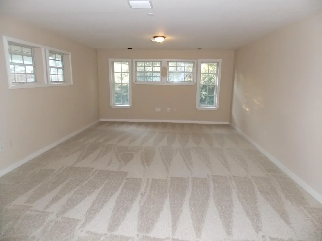 Photo of 1702 Trimble Road