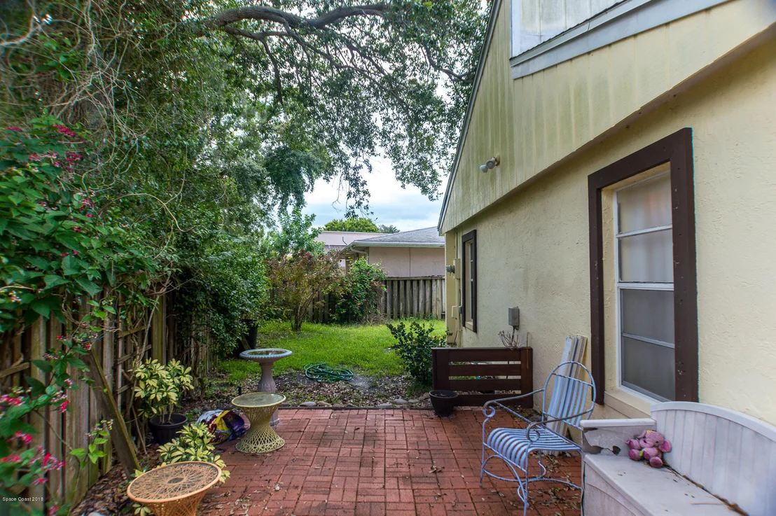 Photo of 345 Mission Oak Drive