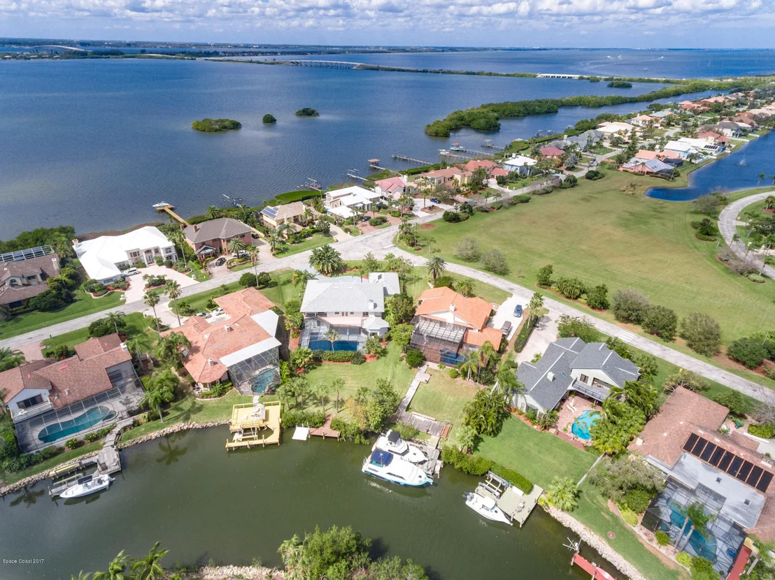 Photo of 465 Lanternback Island Drive