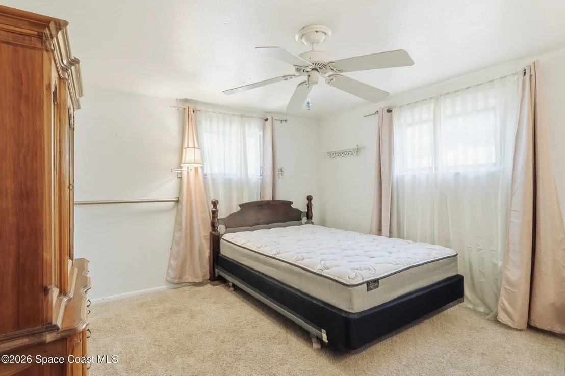 Photo of 1302 Sunwood Drive