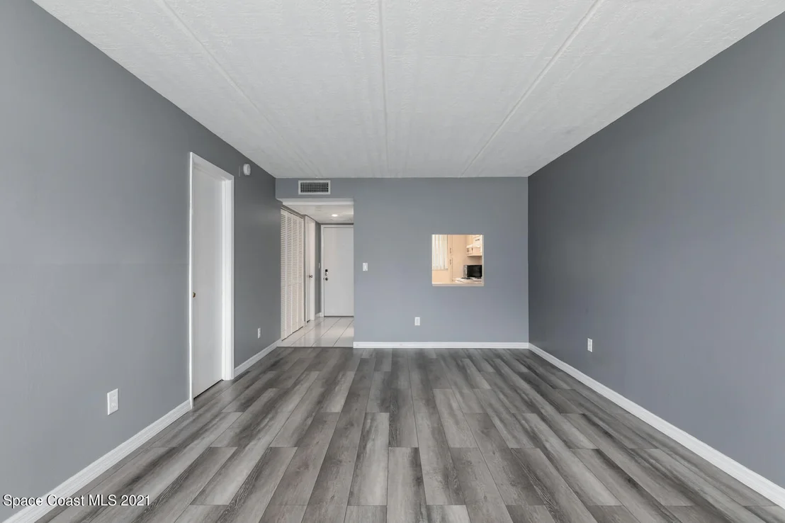 Photo of Unit 122 at 3001 Thrush Drive