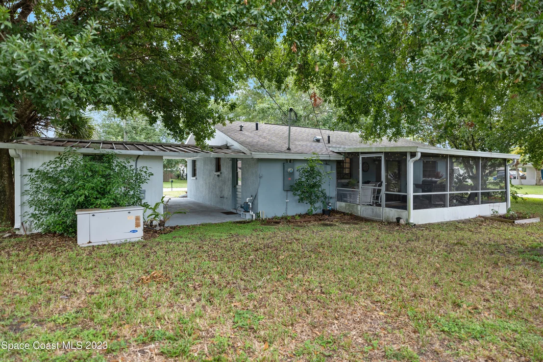Photo of 1325 Estridge Drive