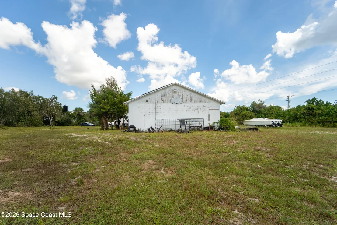 Photo of 6715 Whispering Pines Lane