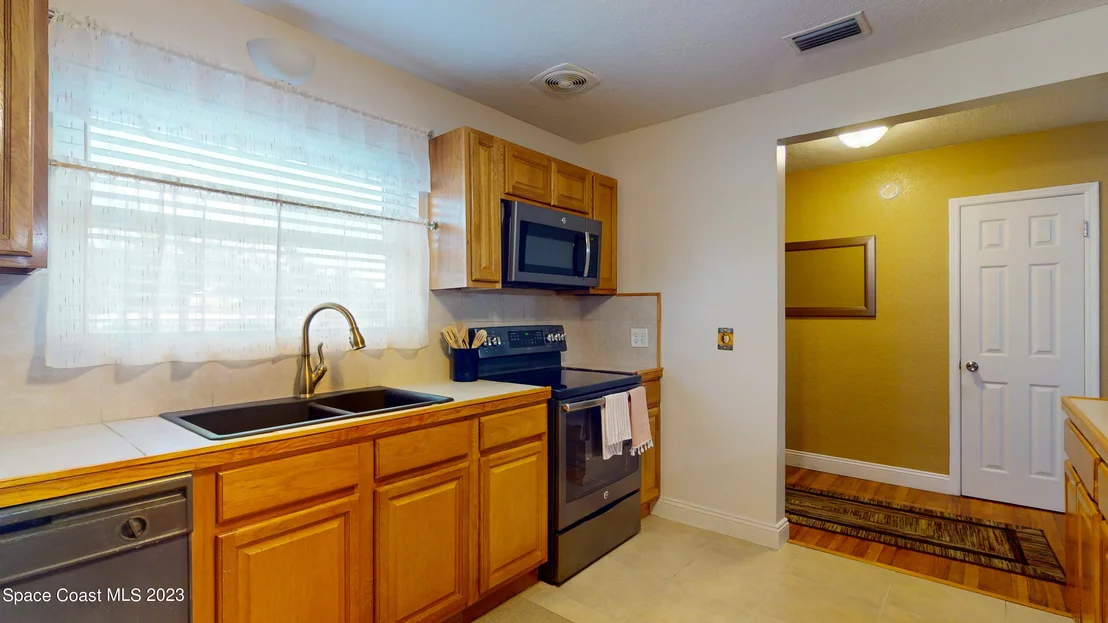 Photo of 1326 Sun Circle E
