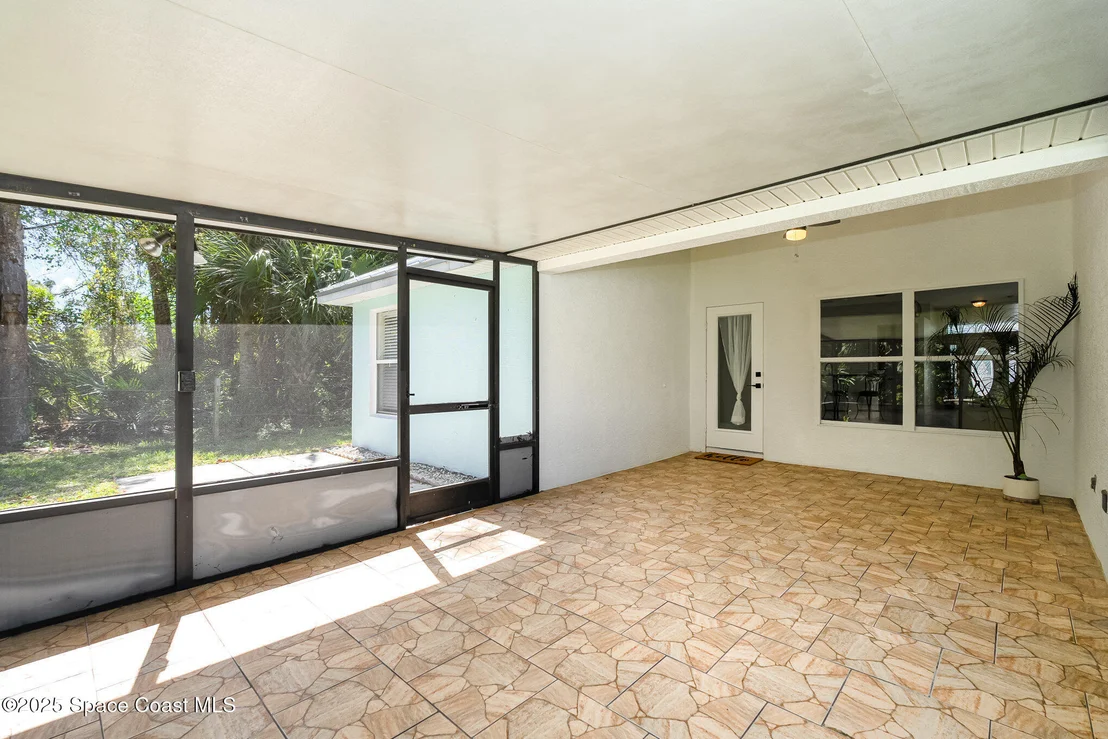 Photo of 915 Sedgewood Circle