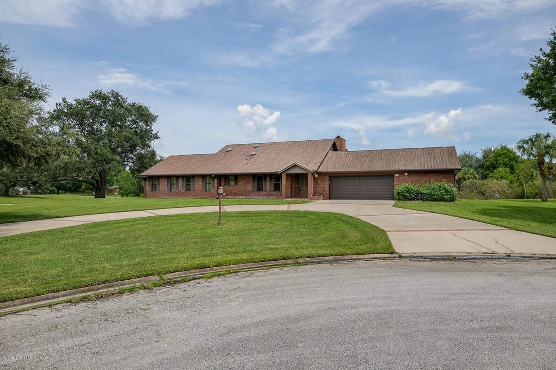 Photo of 1219 Salmonberry Place