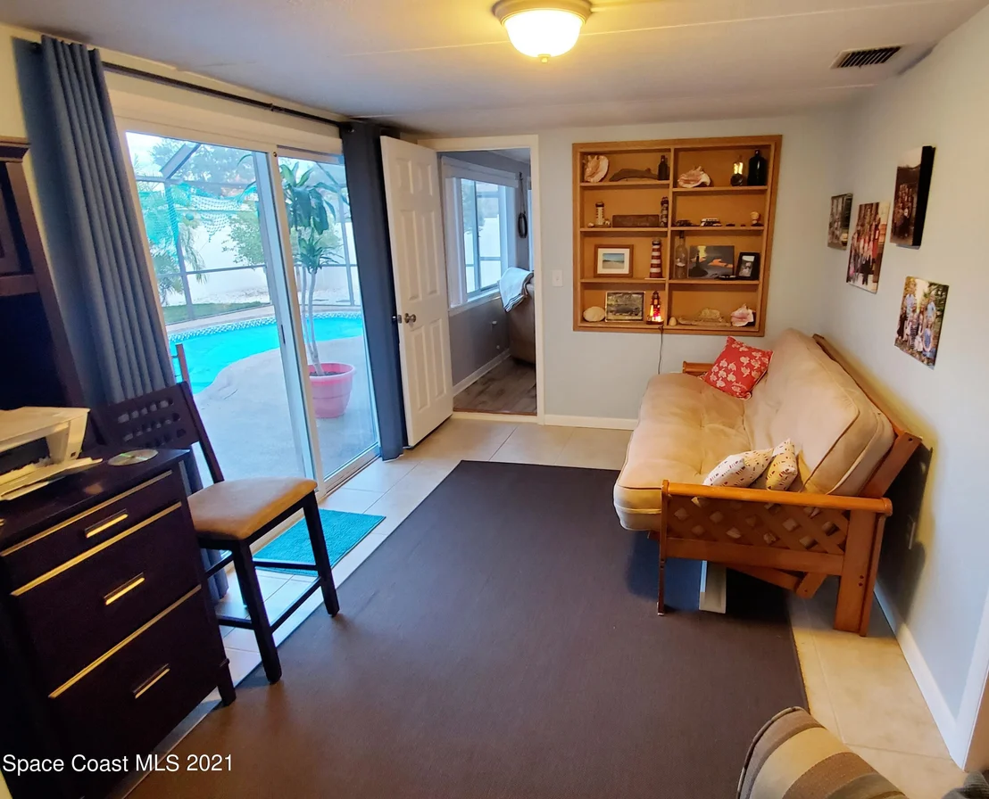 Photo of 2324 Chaucer Street