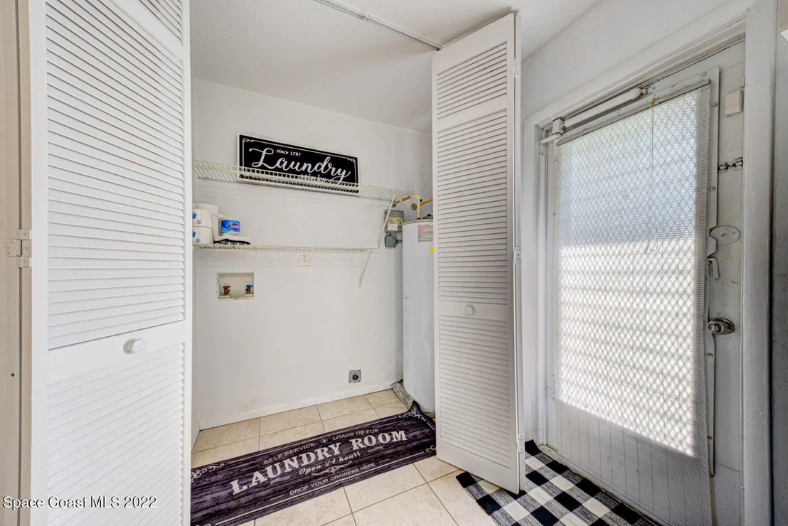 Photo of 1121 Daytona Drive NE
