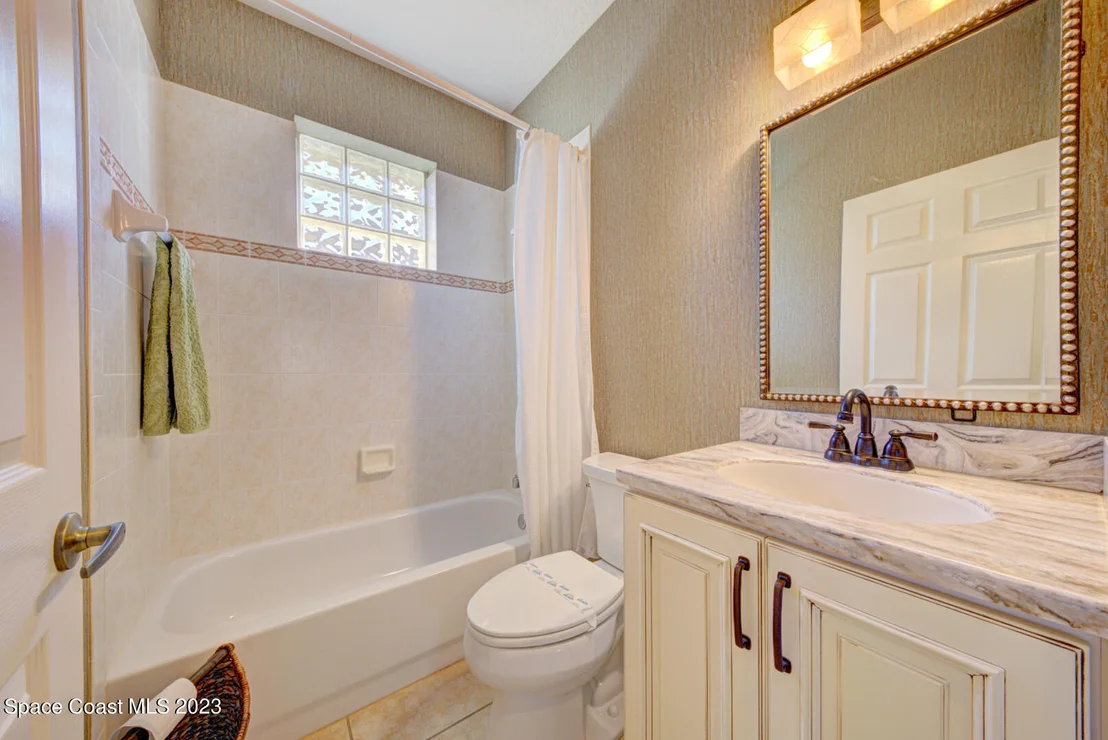 Photo of 2614 Canterbury Circle