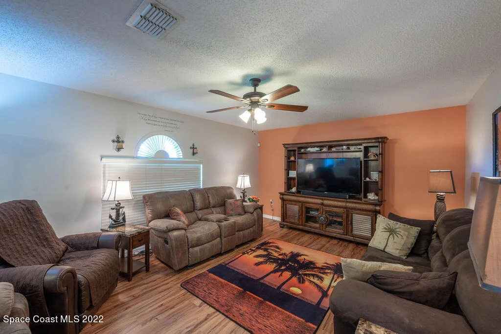 Photo of 2082 Sorento Circle