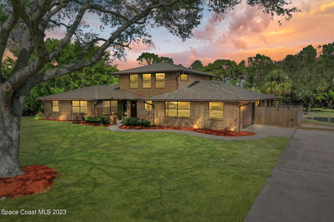 Photo of 2780 Pomello Road