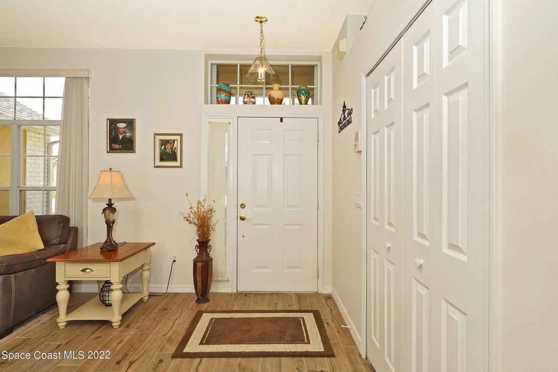 Photo of 1005 Pelican Lane