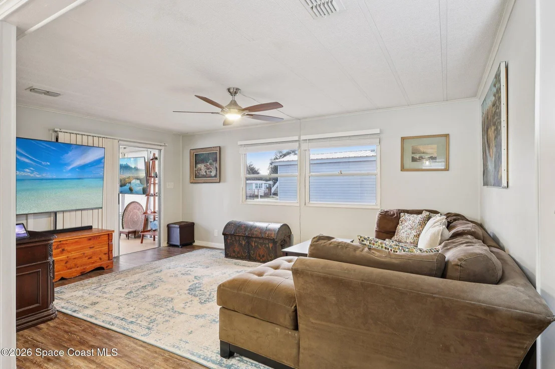 Photo of 2539 Chatham Way NE