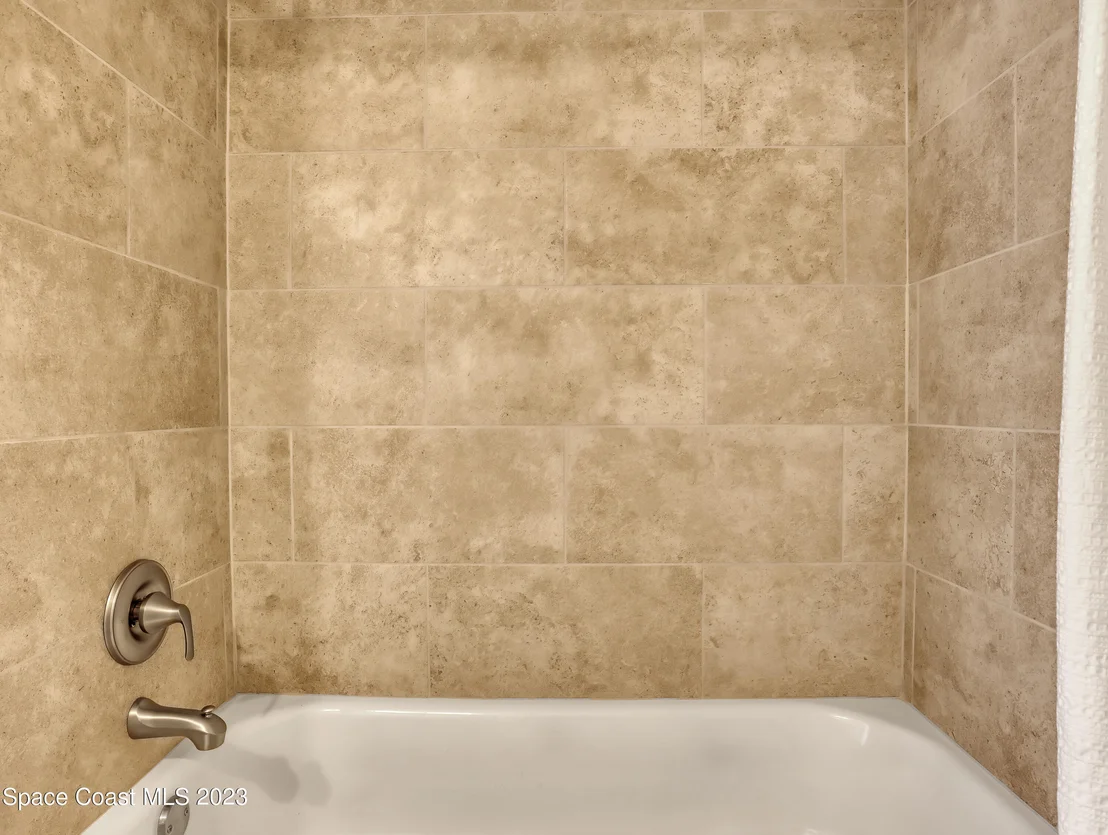 Photo of 220 Applewood Circle