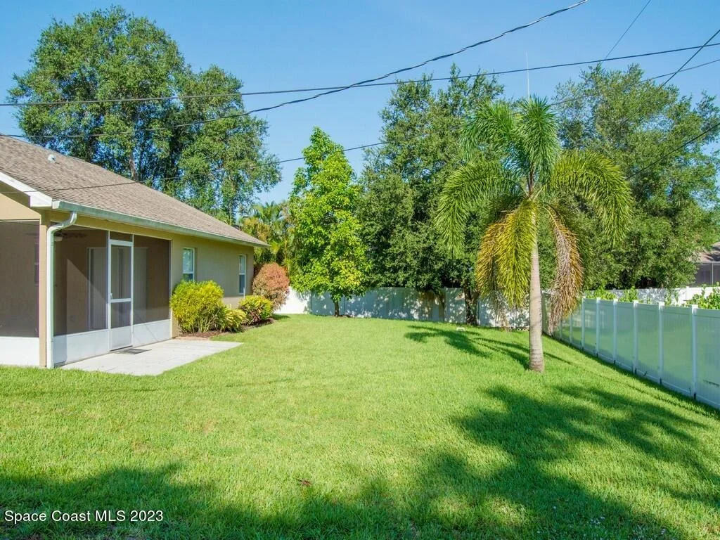 Photo of 682 Vocelle Avenue