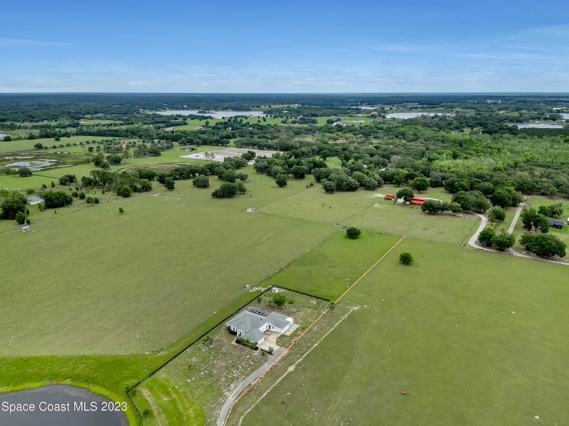Photo of 15120 Peru Road