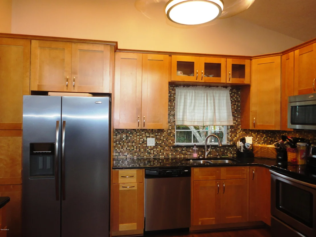 Photo of 415 Lee Avenue