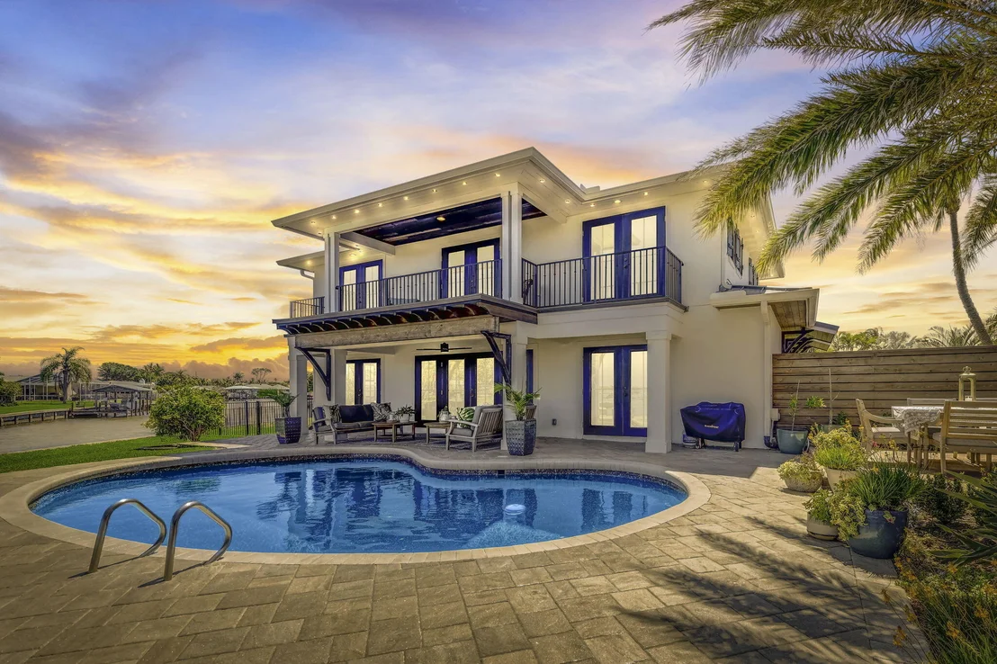 Photo of 451 River View Lane