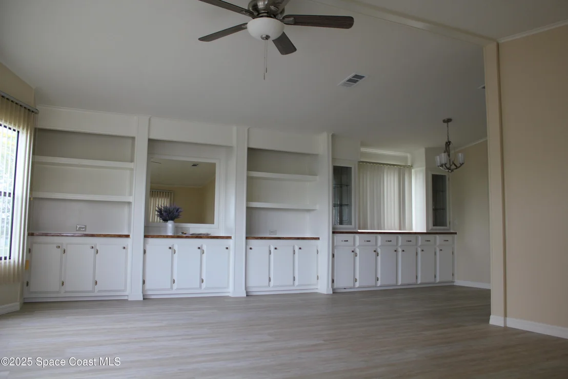Photo of 449 Dolphin Circle