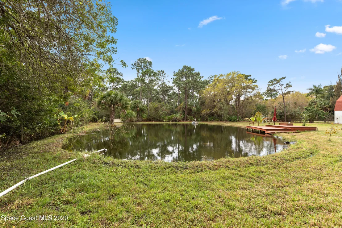 Photo of 1531 Hall Road
