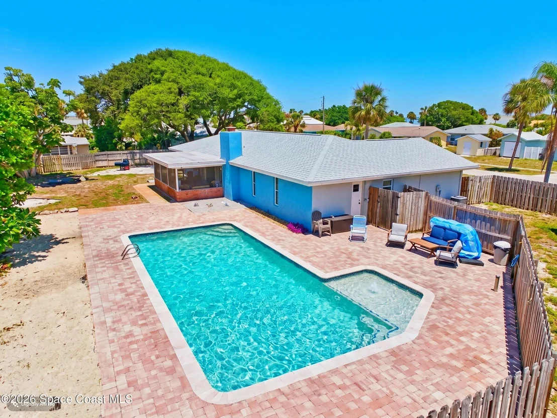 Photo of 645 Kingston Circle