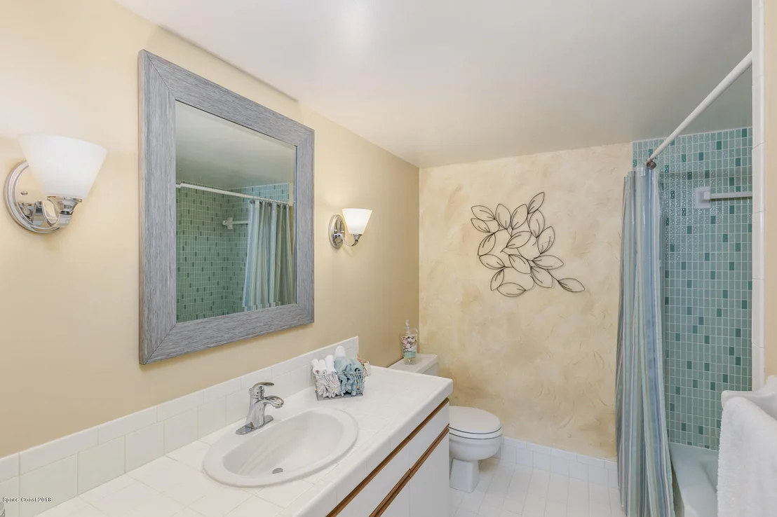Photo of 449 Thrush Drive