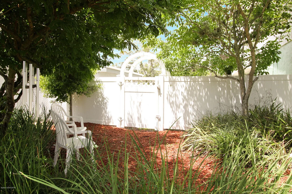 Photo of 412 Myrtlewood Road