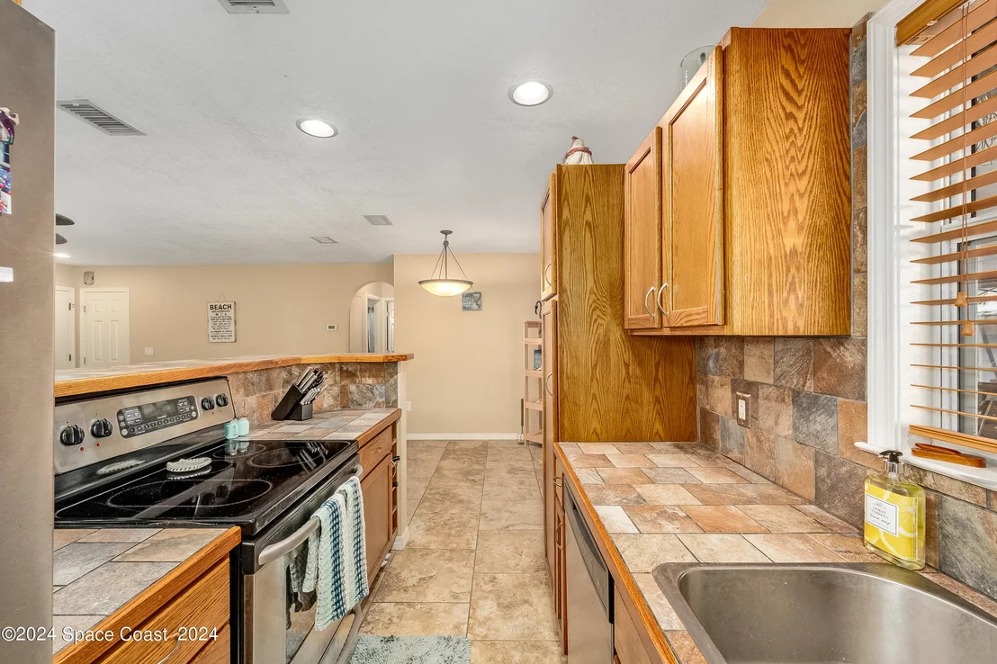 Photo of 6574 Haven Avenue