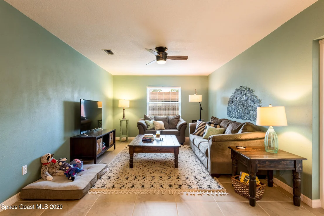 Photo of 1240 Palmdale Circle NE