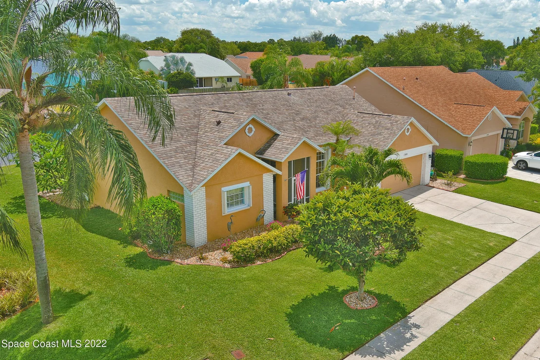 Photo of 1005 Pelican Lane
