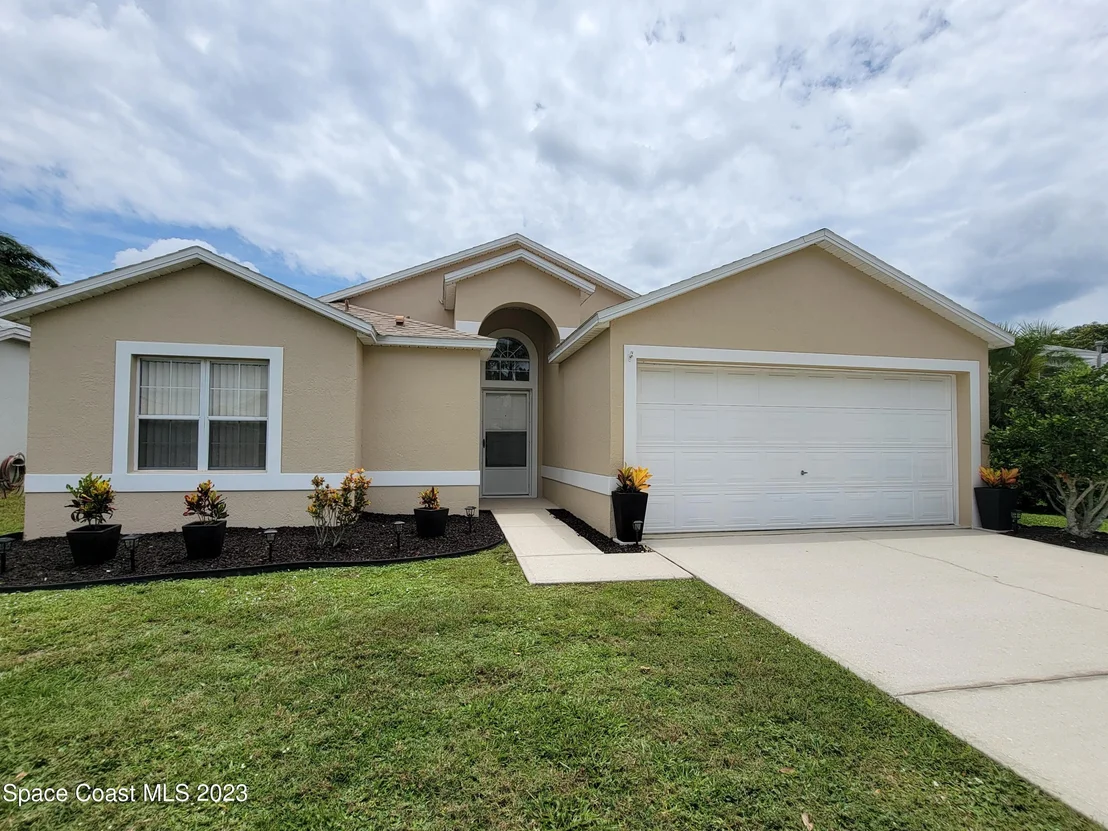 Photo of 8005 Bracken Lane
